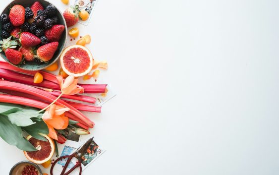 variety of sliced fruits